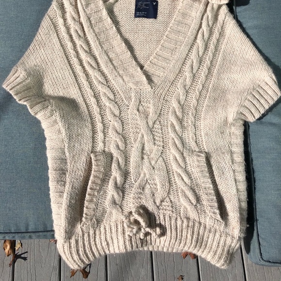 American Eagle Cozy Cream short-sleeve sweater - Picture 14 of 16